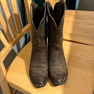 Women’s Ariat boots